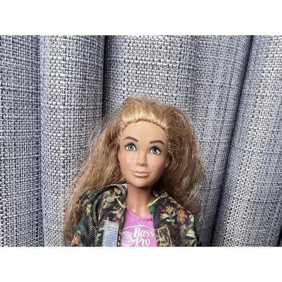 Bass Pro Shops Kelly Doll Fishing Bucket Pole Camping Treehouse Kids Toy Lot - Picture 14 of 16